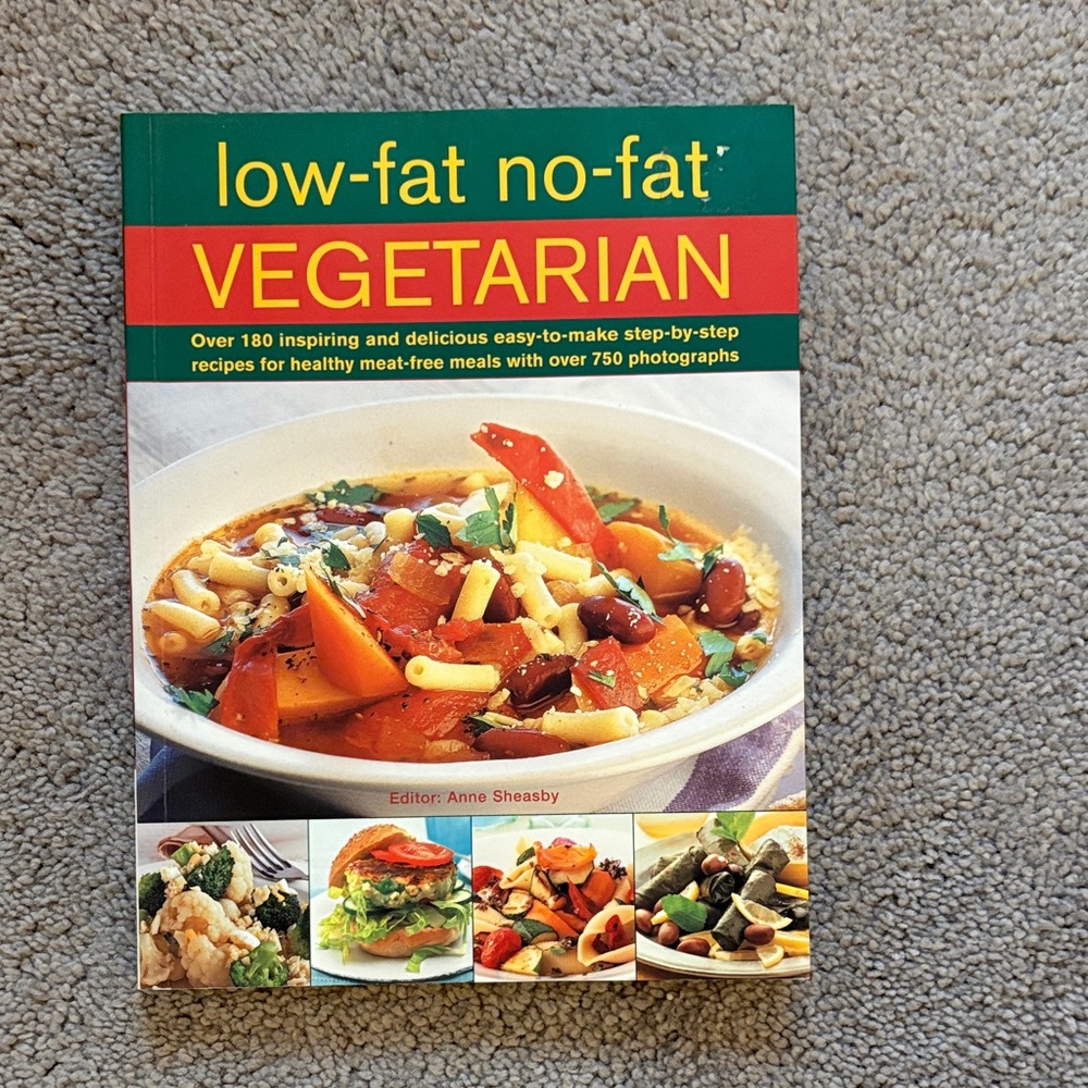 low-fat no-fat Vegetarian Cookbook - Green/Red Cover